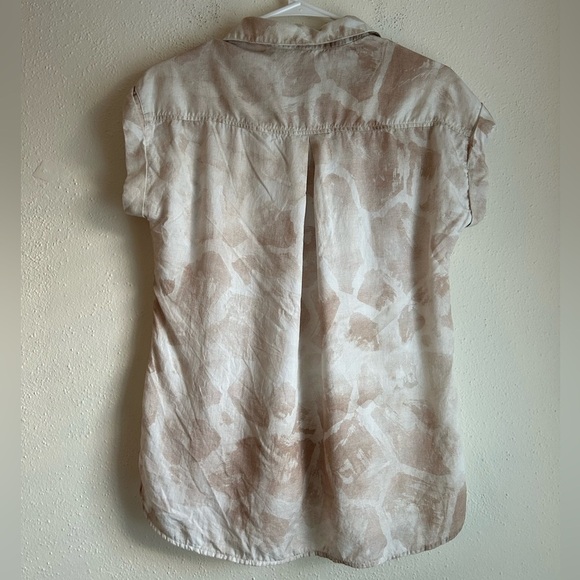 Anthropologie Cloth and Stone Beige Watercolor Tasha Short Sleeve Button Down XS - Picture 6 of 7